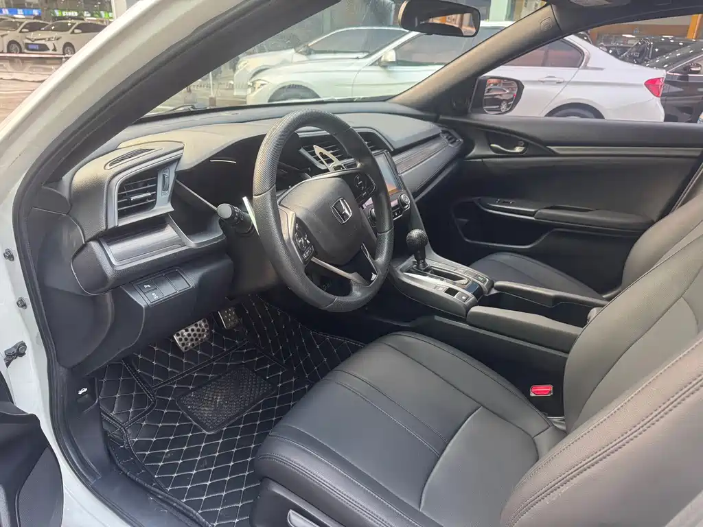 Honda Civic — миниатюра 4