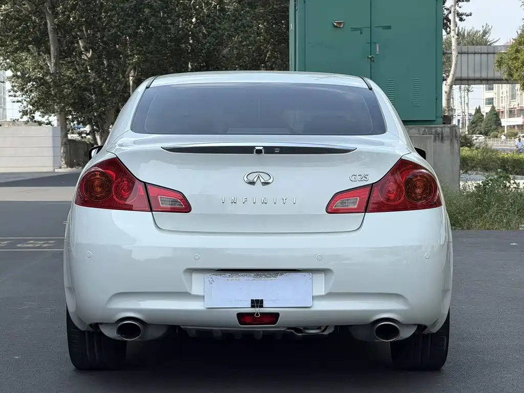 Infiniti G — миниатюра 5