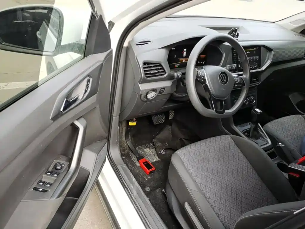 Volkswagen T-Cross — миниатюра 16