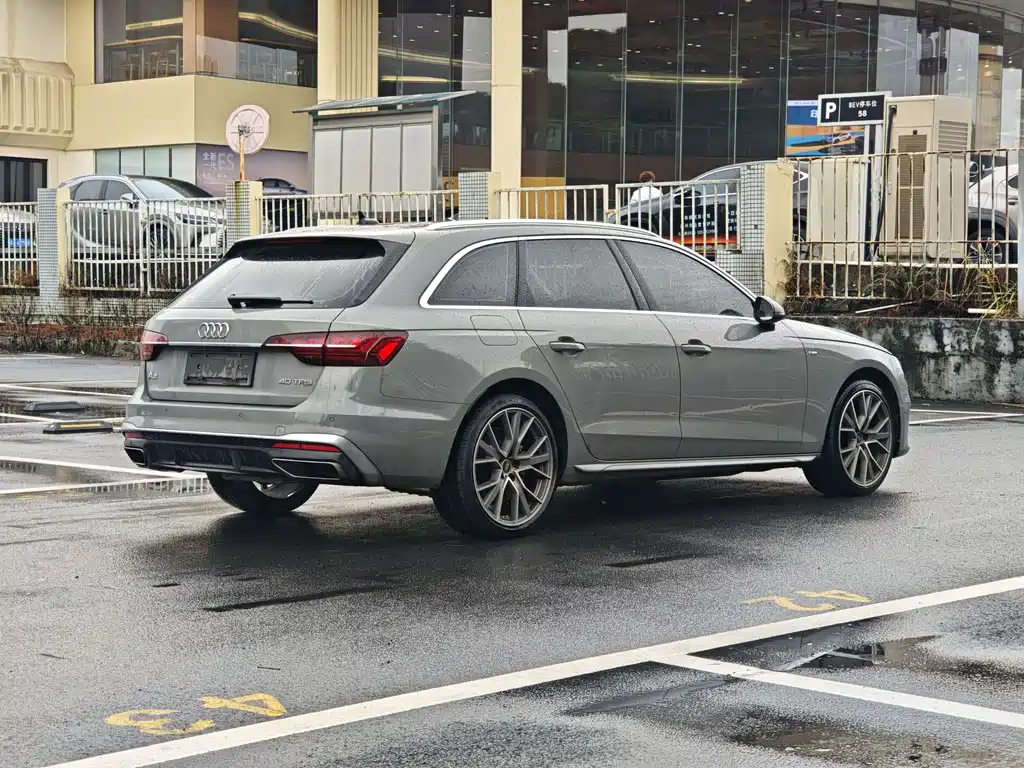 Audi A4 2021 Avant 40 TFSI