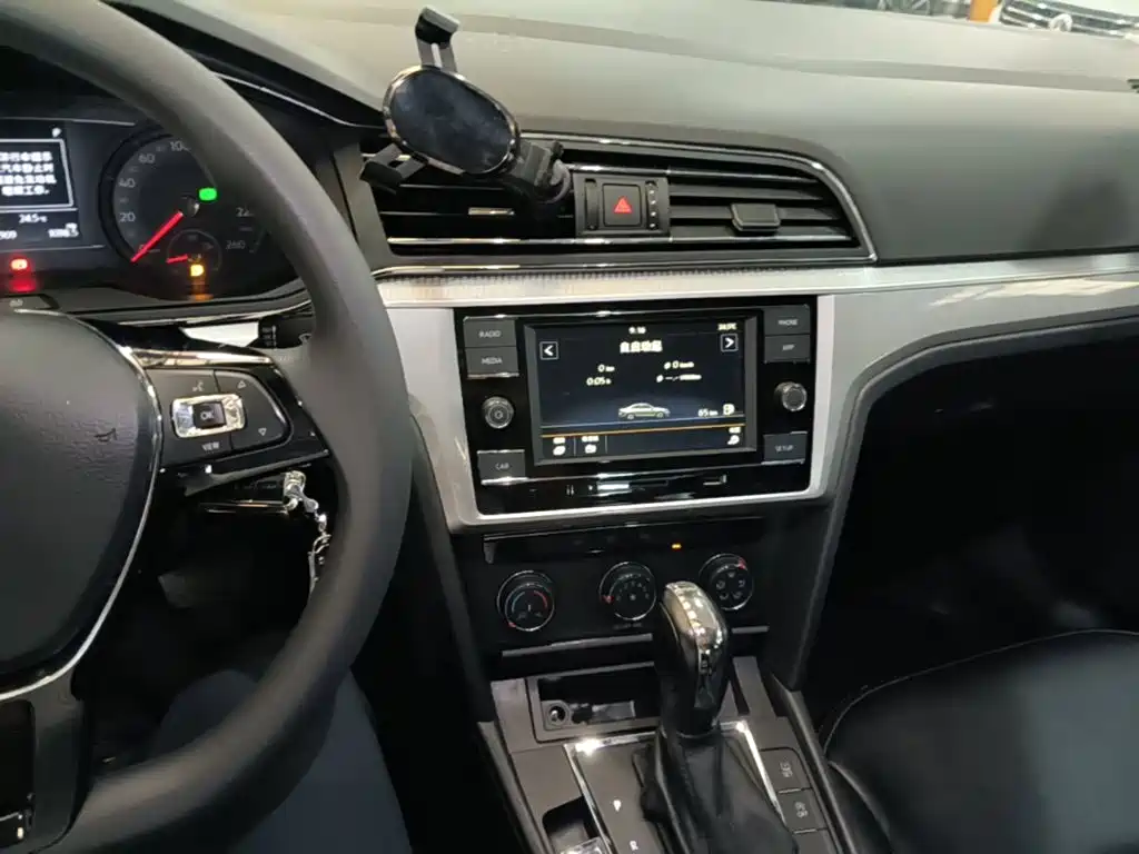 Volkswagen Lamando — миниатюра 10