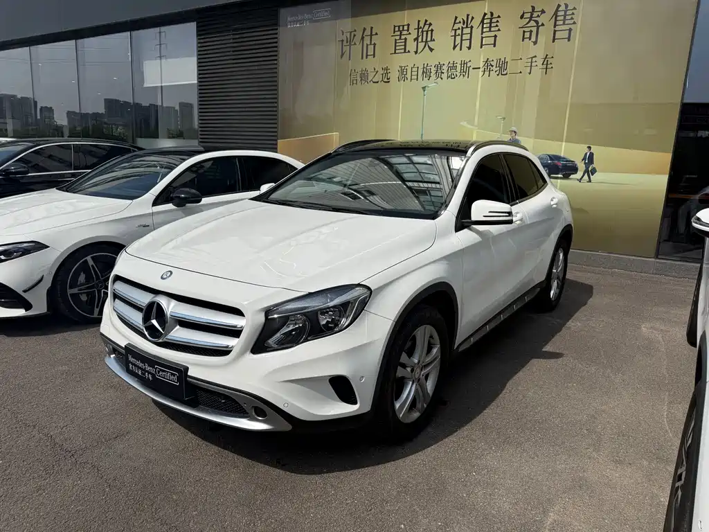 Mercedes-Benz GLA 2016