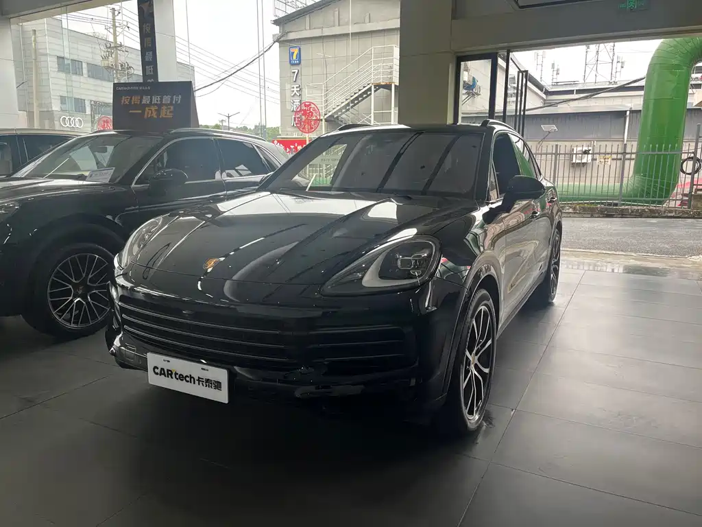 Porsche Cayenne 2023