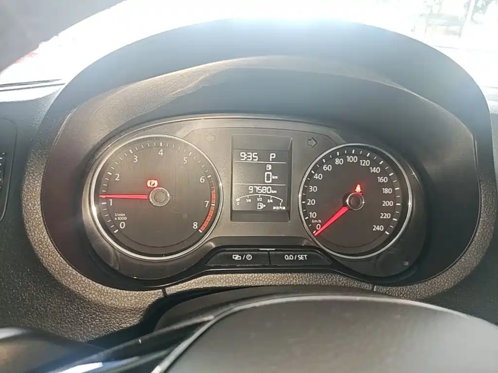 Volkswagen Polo — миниатюра 12