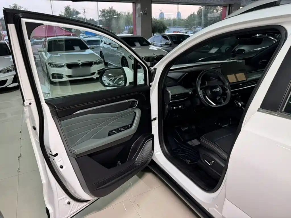 Geely Haoyue L — миниатюра 14