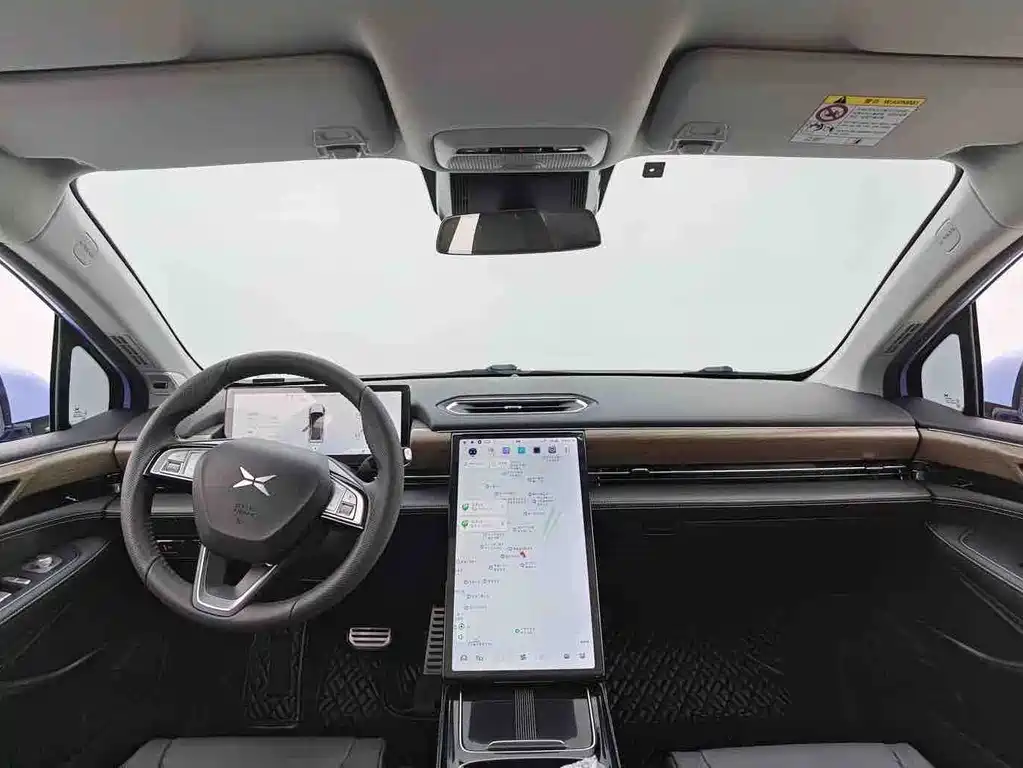 XPeng P5 — миниатюра 8