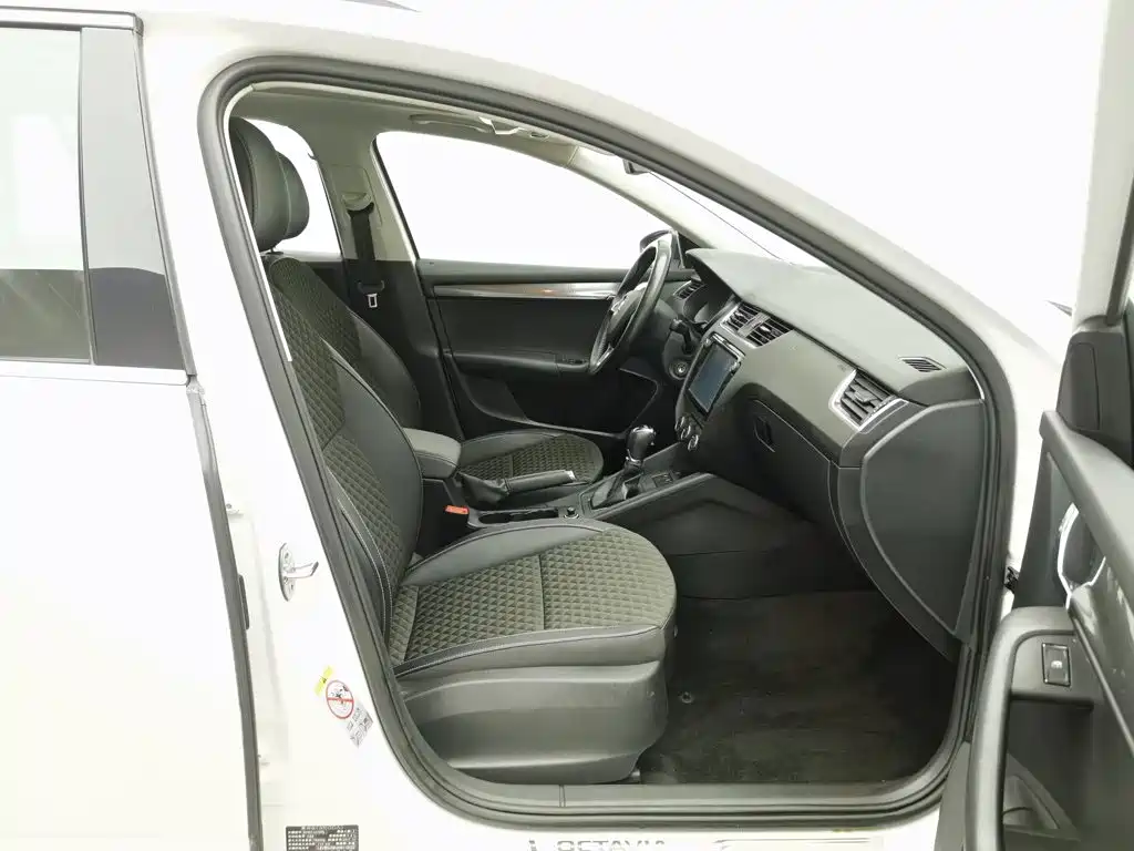 Skoda Octavia — миниатюра 23