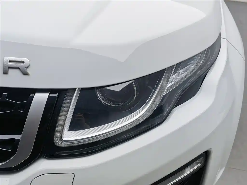 Land Rover Range Rover Evoque 2018 240PS SE DYNAMIC