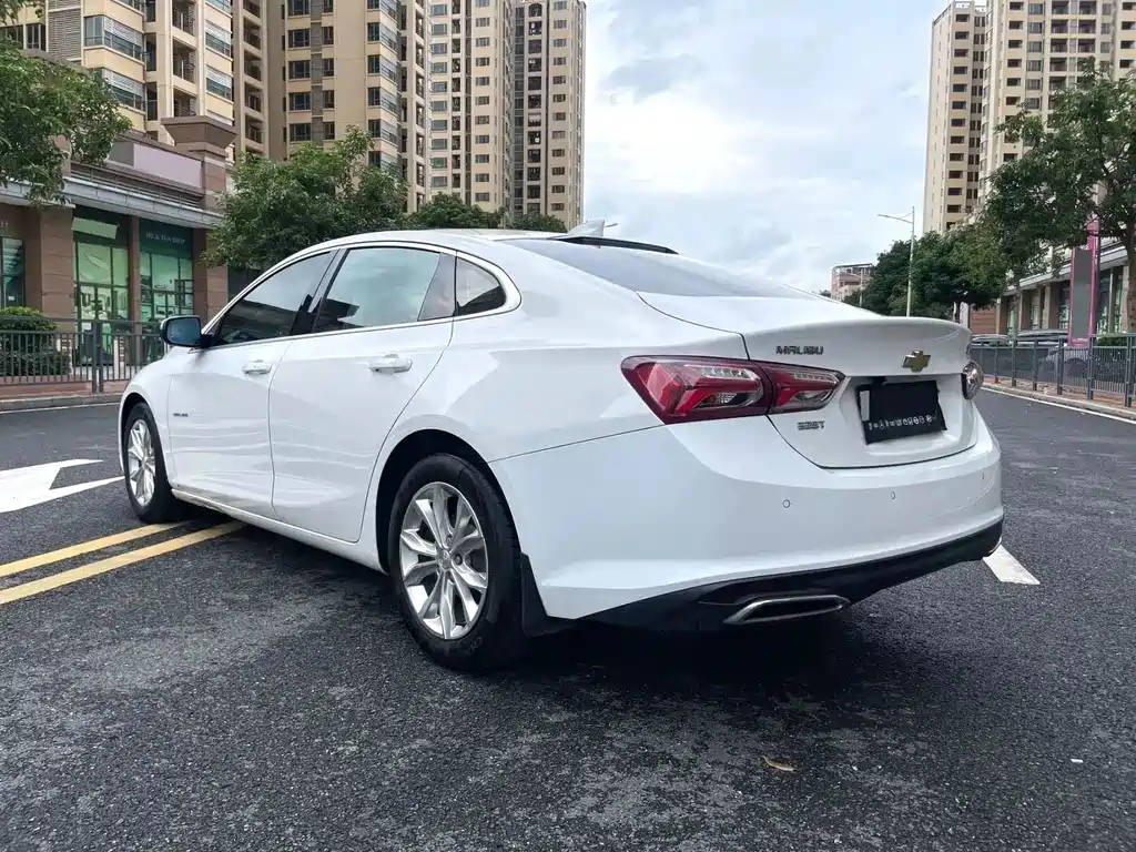 Chevrolet Malibu XL — миниатюра 9