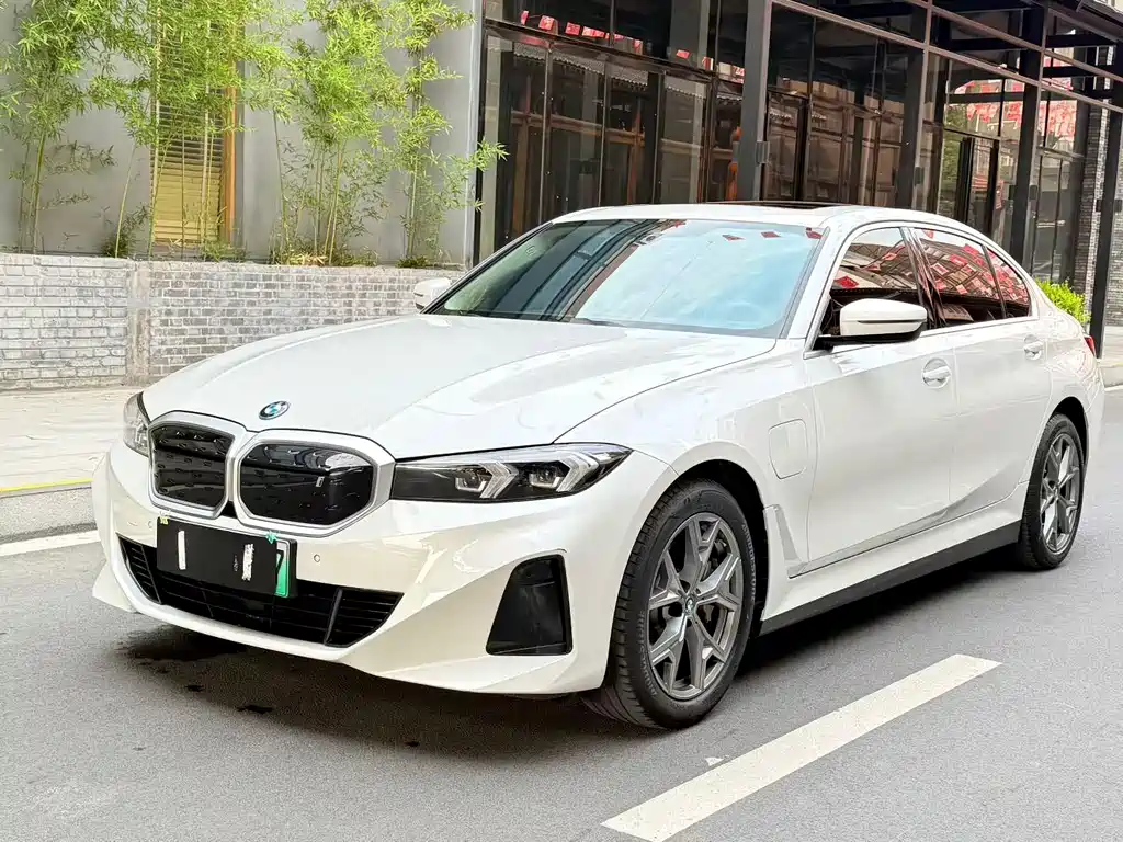 BMW i3 2024