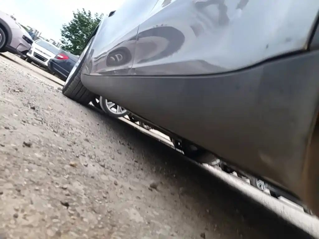 Tesla Model Y — миниатюра 22