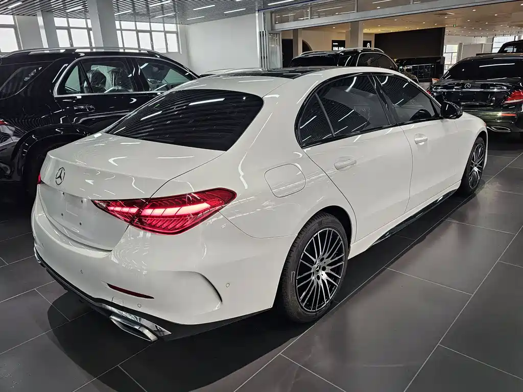 MERCEDES-BENZ C CLASS