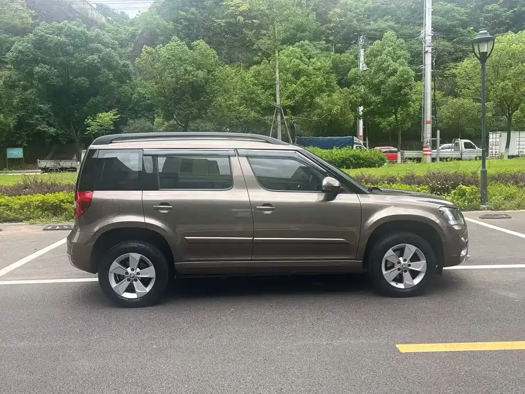 Skoda Yeti 2014 1.6L MT