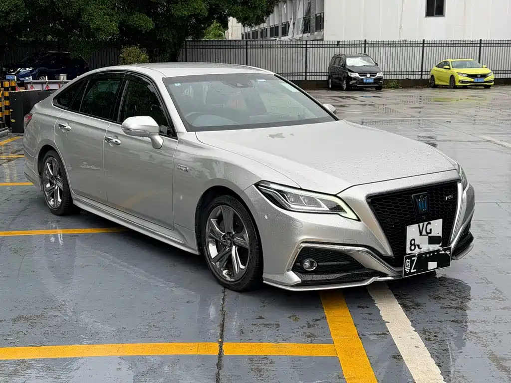 Toyota Crown (Import)