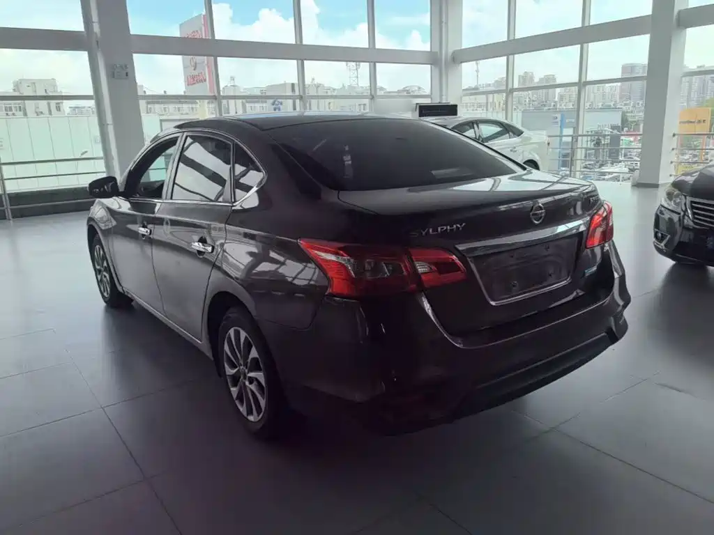 Nissan Sylphy — миниатюра 5