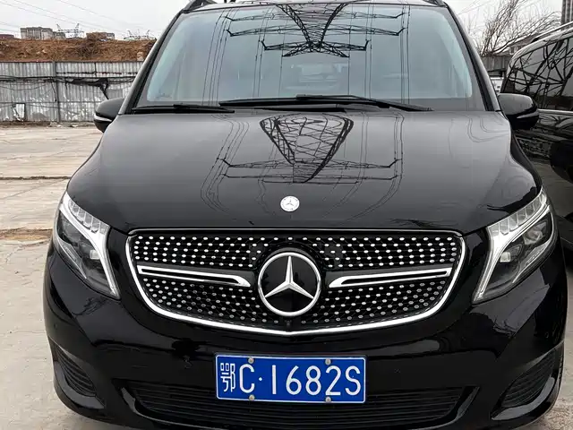 MERCEDES-BENZ V CLASS