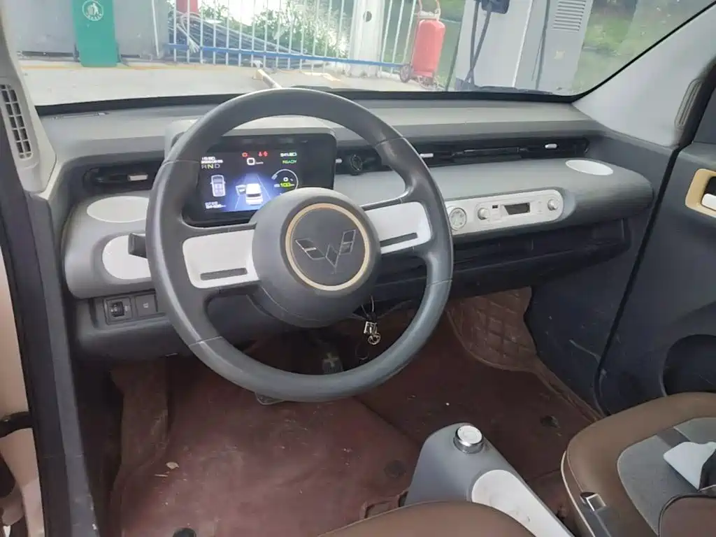 Wuling MINIEV — миниатюра 10