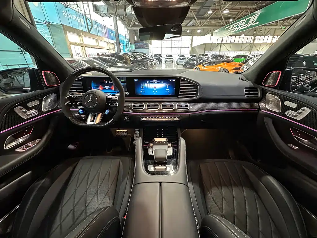 MERCEDES-BENZ GLS AMG