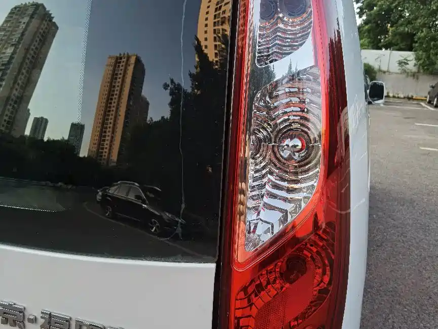 Foton Maverick E — миниатюра 9
