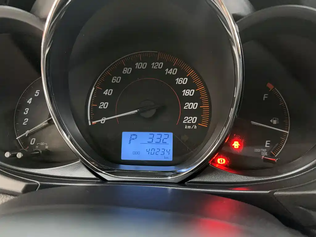 TOYOTA YARIS L ZHIXUAN