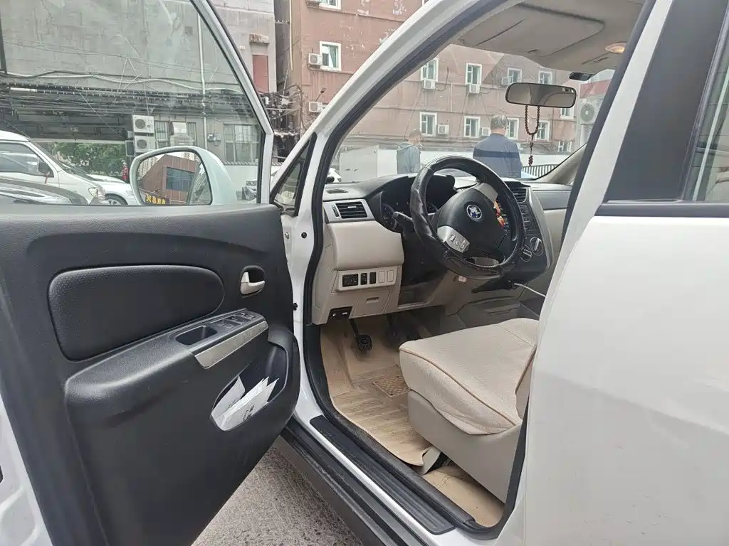 Venucia R50 — миниатюра 12