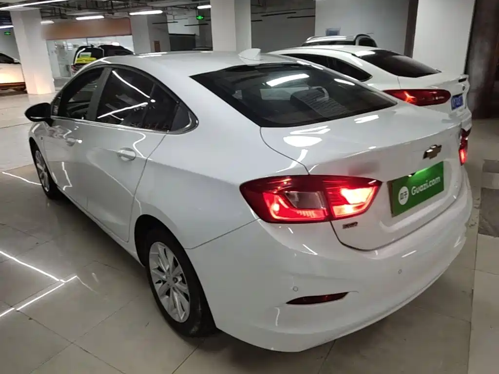 Chevrolet Cruze — миниатюра 5