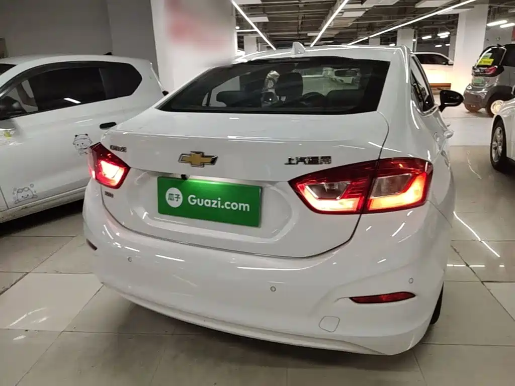 Chevrolet Cruze — миниатюра 6