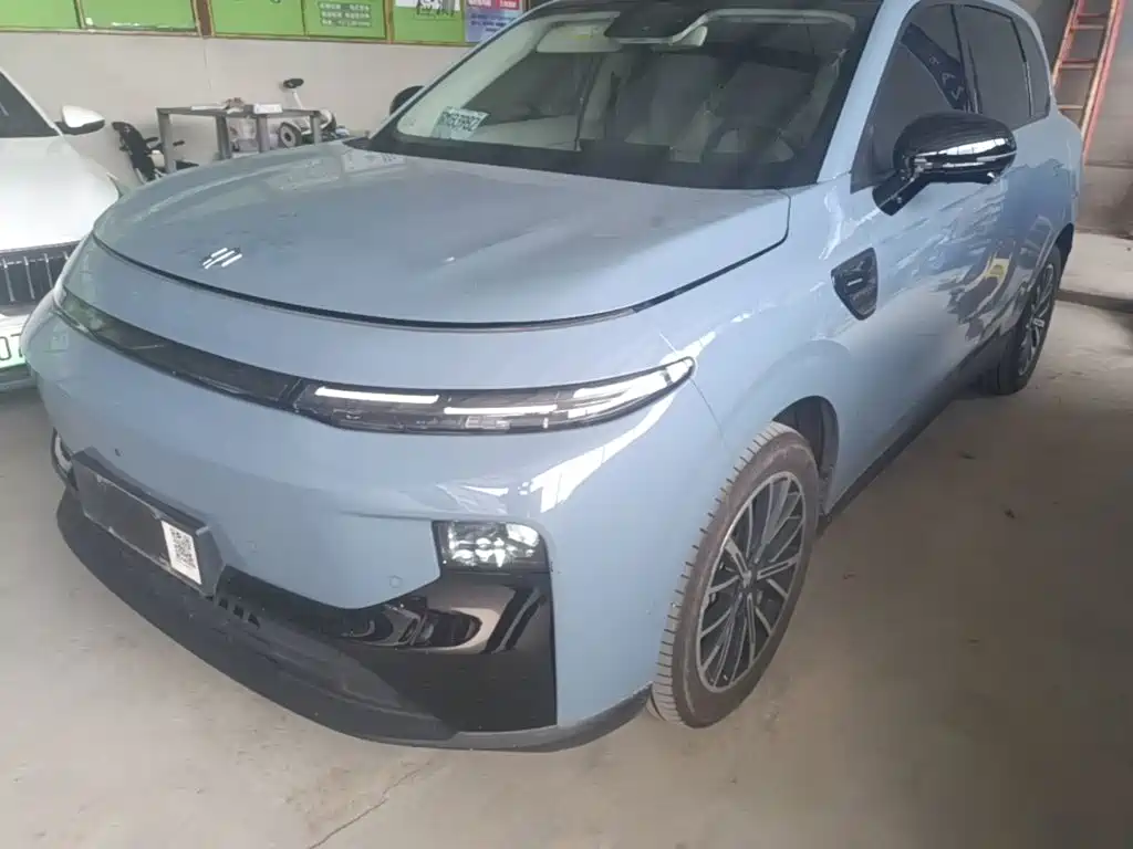 Leapmotor Leapmotor B10 — миниатюра 2