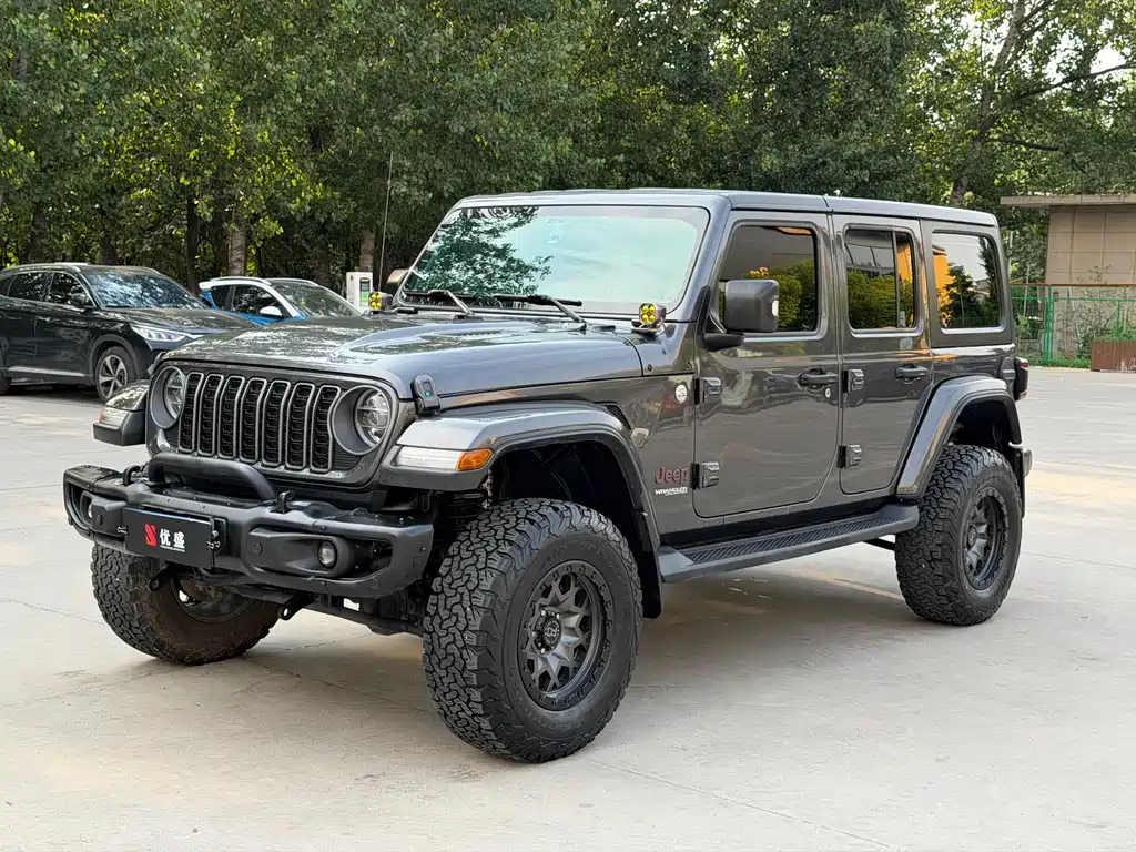 Купить Jeep Wrangler