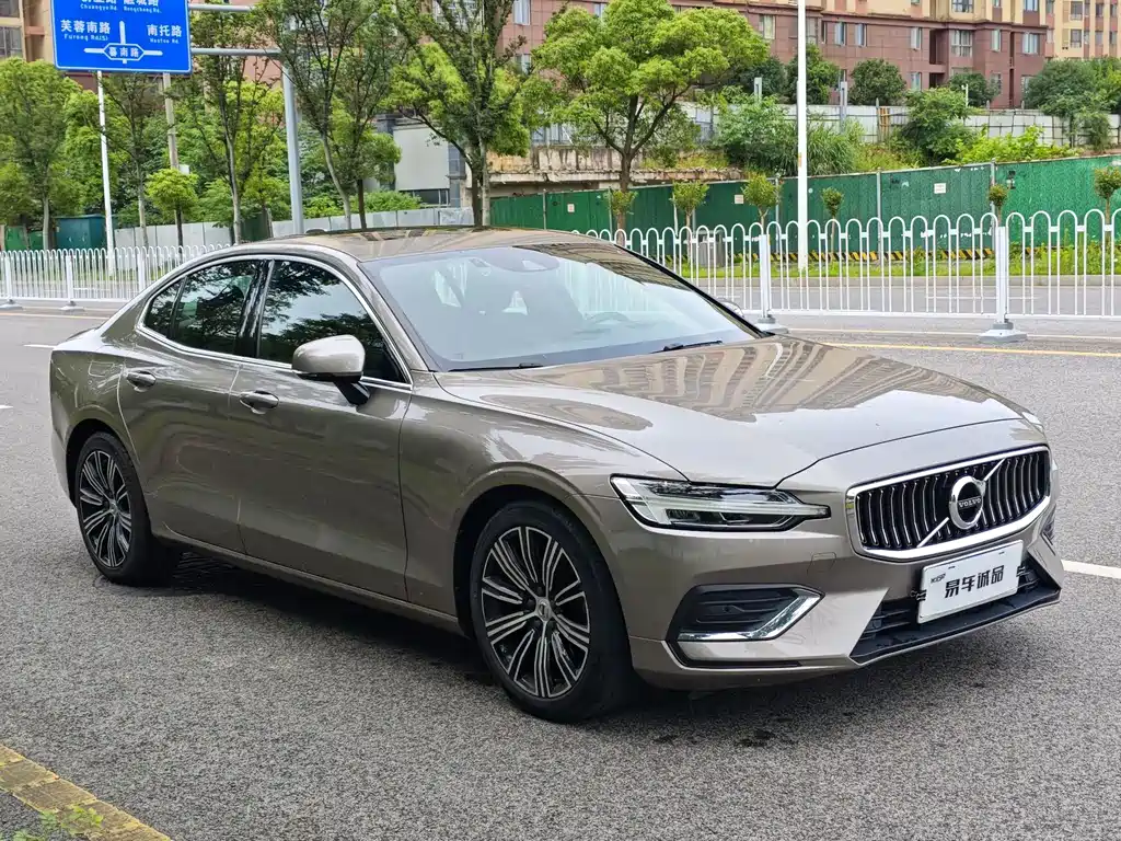 Volvo S60 — миниатюра 7