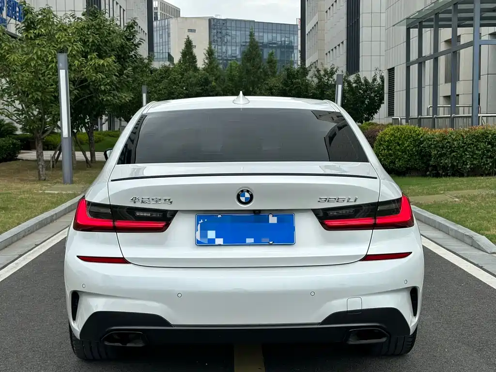 BMW 3 Series — миниатюра 31
