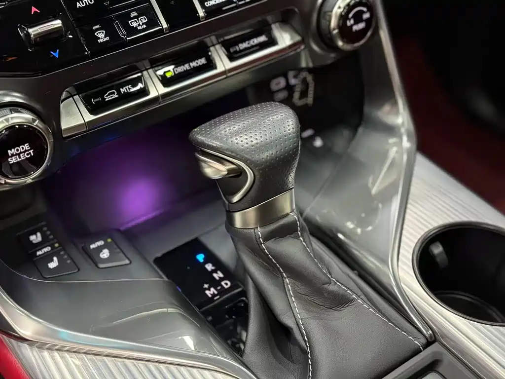 Lexus LX — миниатюра 18