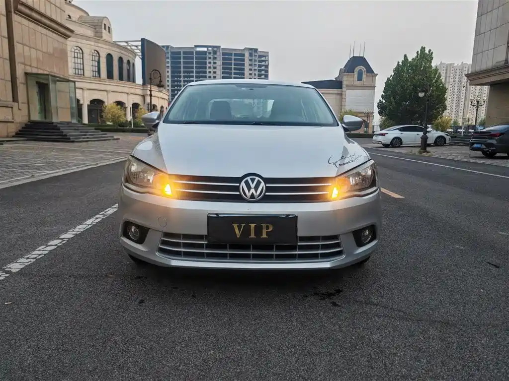 Volkswagen Jetta — миниатюра 5