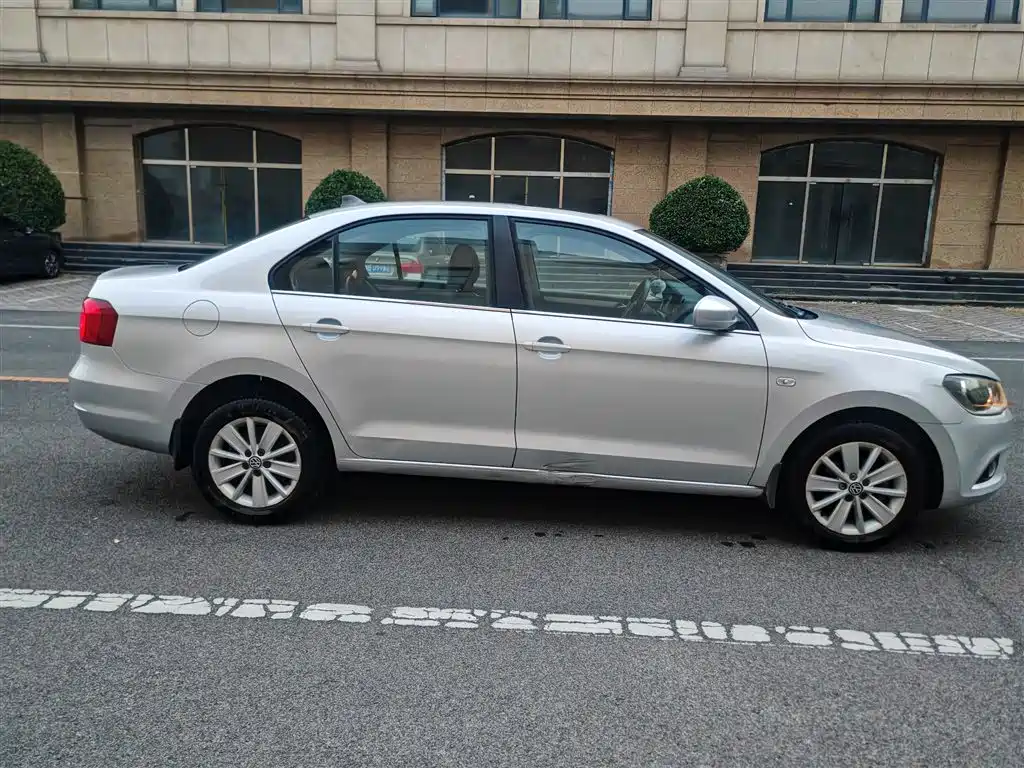 Volkswagen Jetta — миниатюра 12