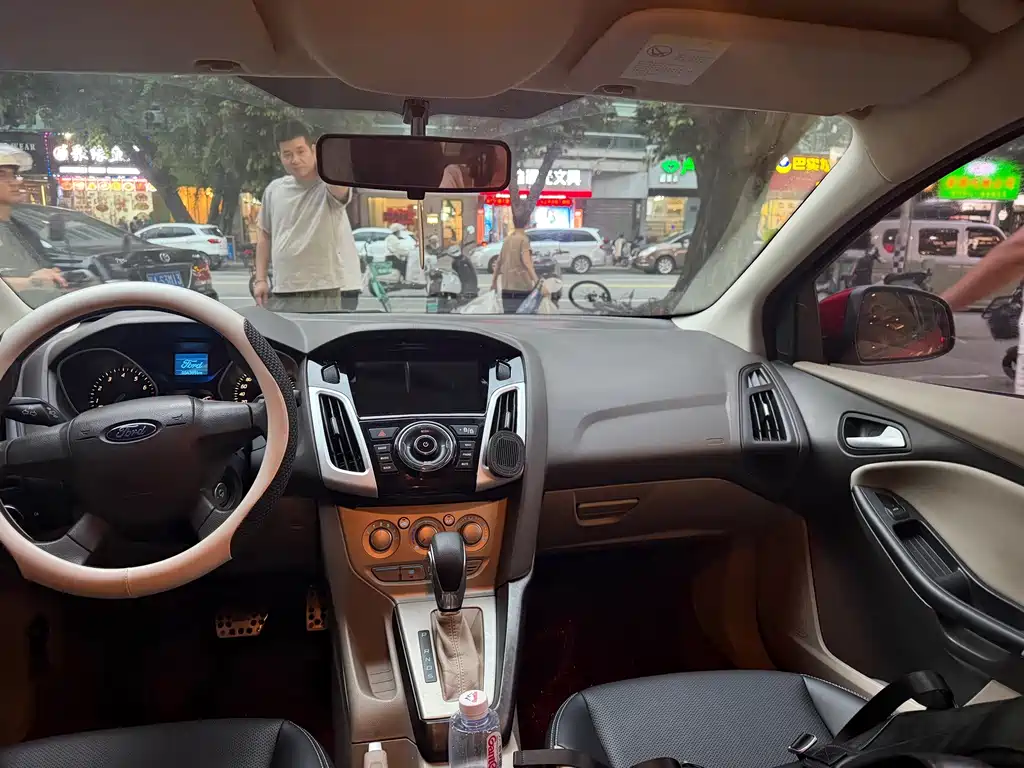 Ford Focus — миниатюра 5