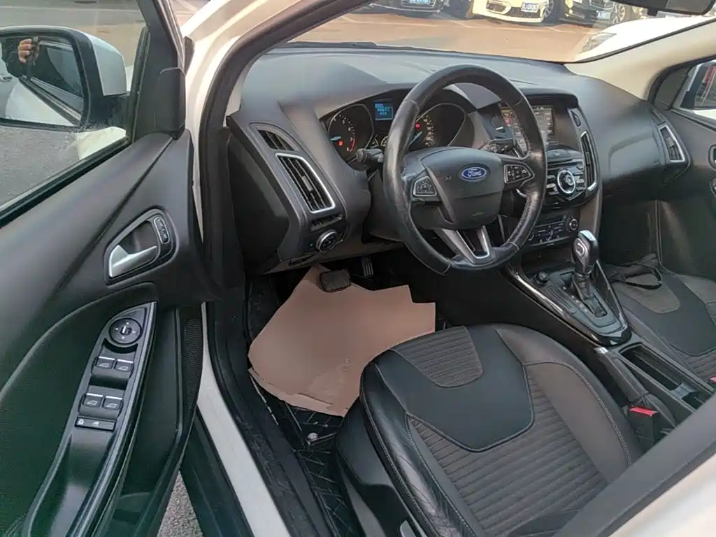 Ford Focus — миниатюра 16