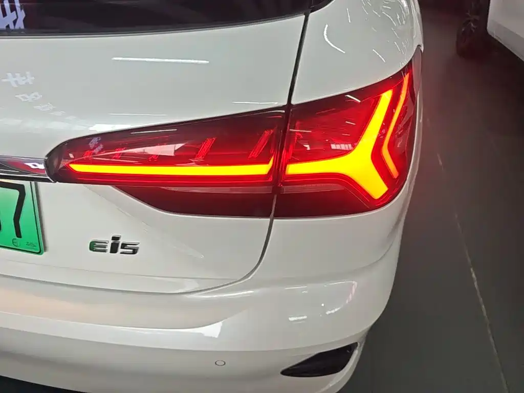 Roewe Ei5 — миниатюра 8