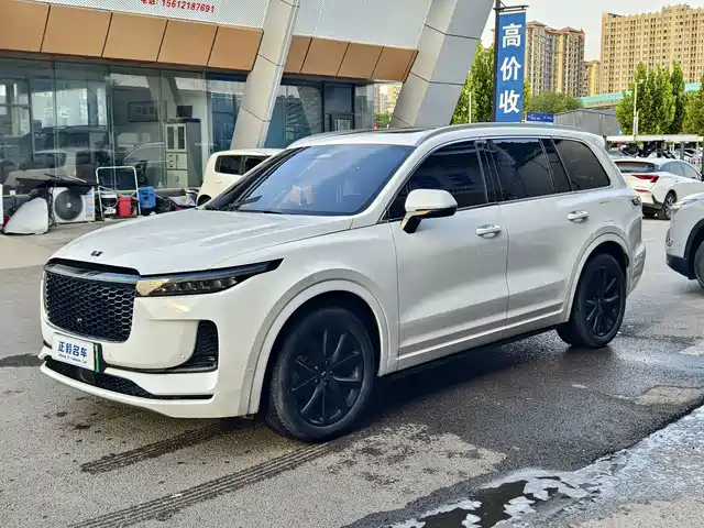 Li Auto ONE