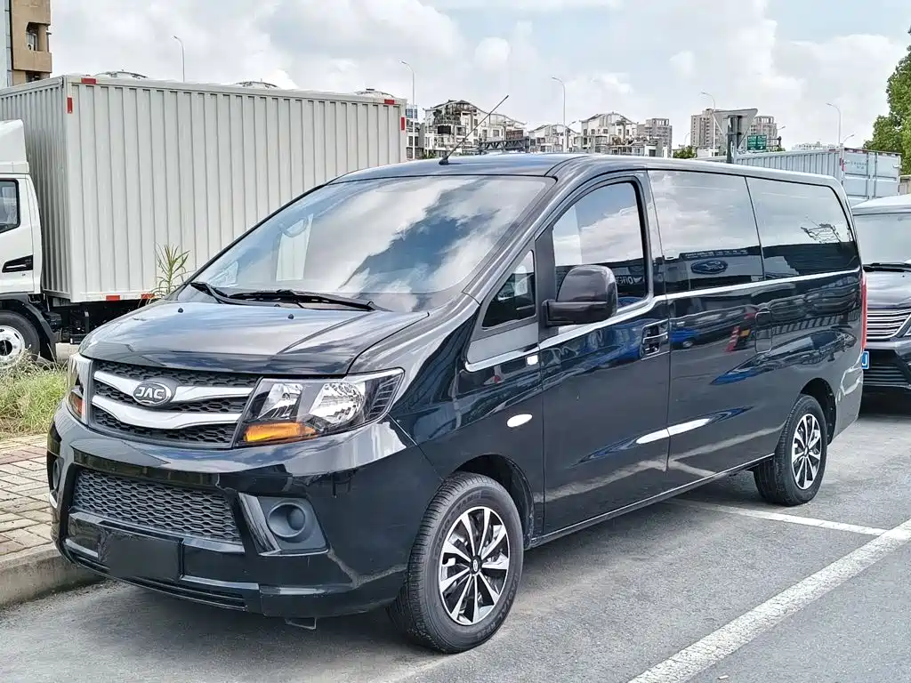 JAC Refine Refine M3