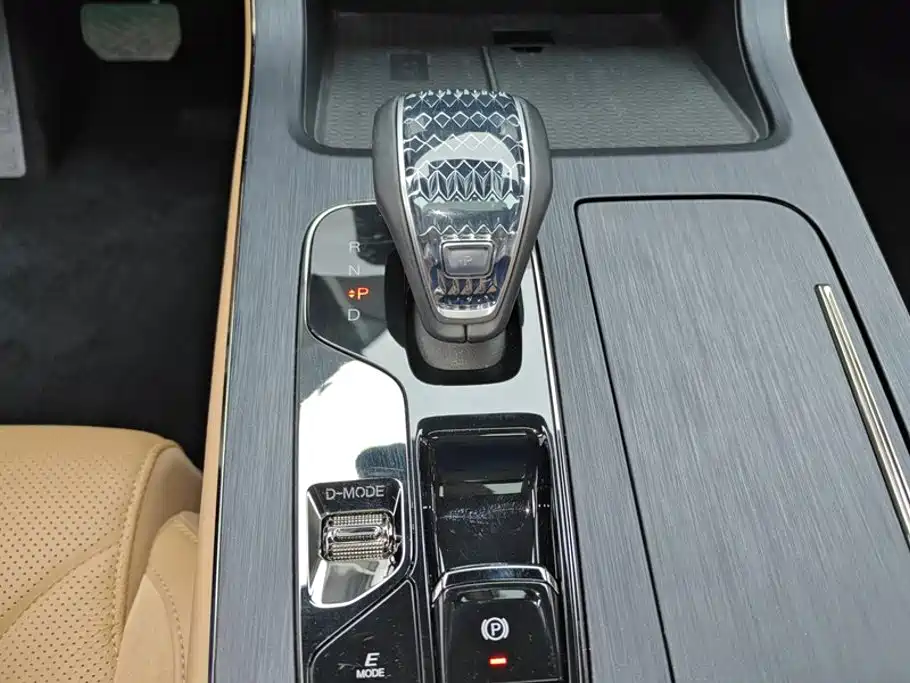 GAC Motor Trumpchi ES9 — миниатюра 16