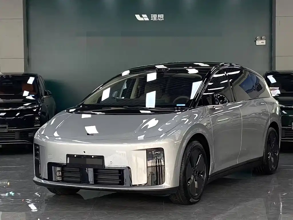 Li Auto Li i8