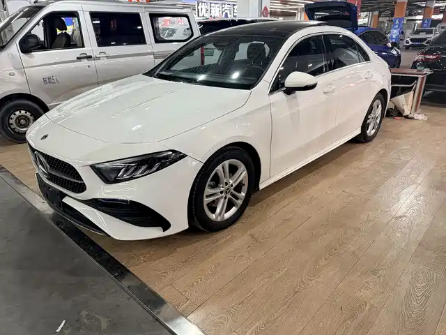 MERCEDES-BENZ A CLASS