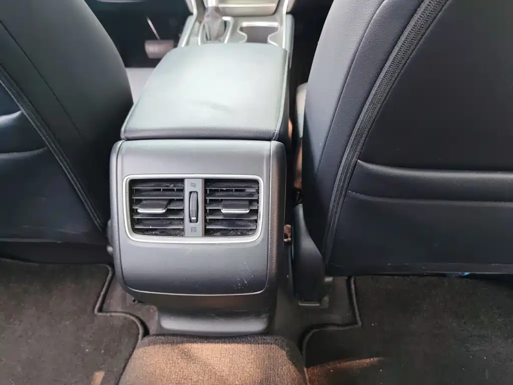 Honda Accord — миниатюра 16