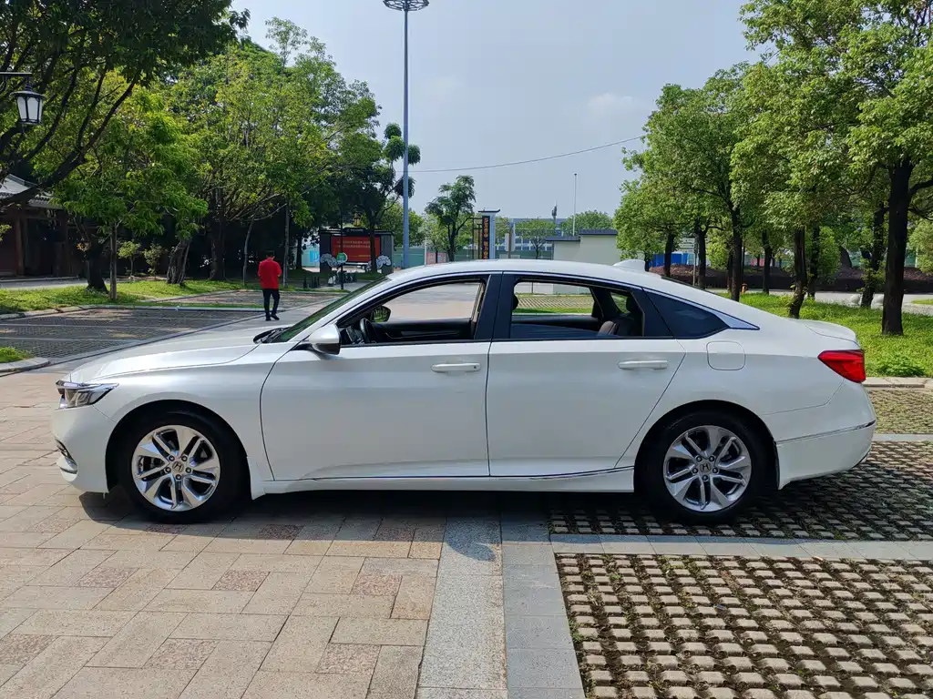 Honda Accord — миниатюра 25