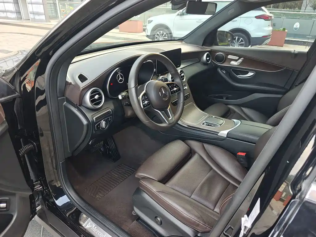 Mercedes-Benz GLC — миниатюра 6