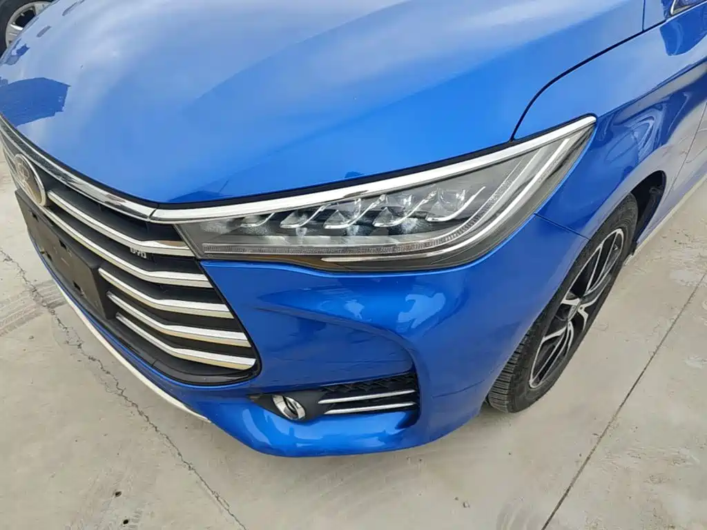 BYD MAX — миниатюра 24