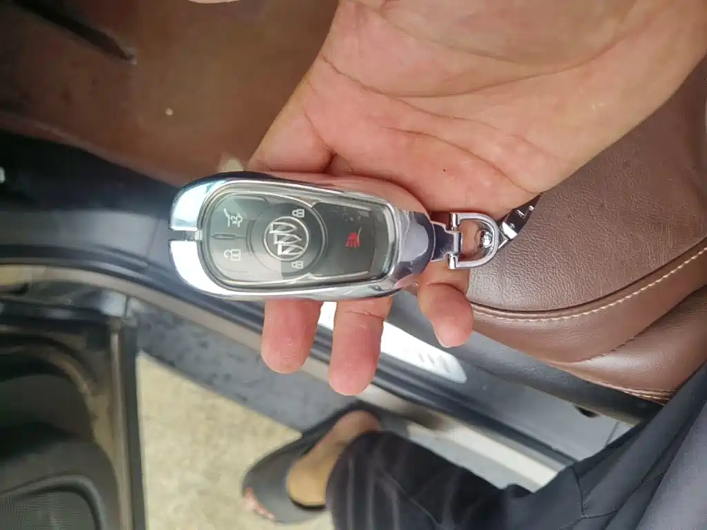Buick Envision Plus — миниатюра 9