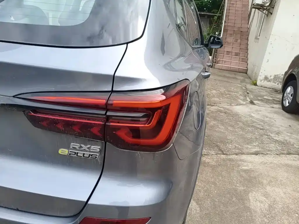 Roewe RX5 New Energy — миниатюра 8