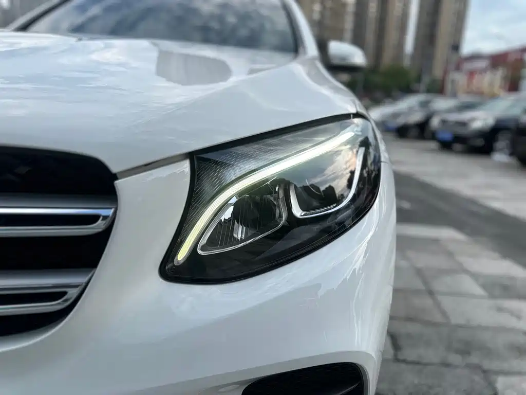 Mercedes-Benz GLC — миниатюра 8