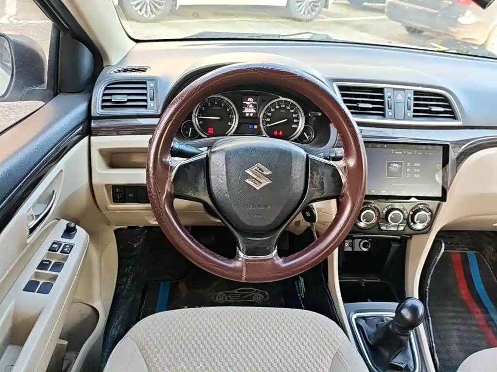 Suzuki Alivio — миниатюра 11